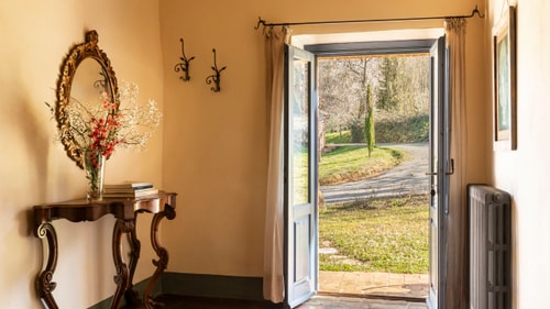 Podere Pulciano - Historic Tuscan farmhouse with pool 41 Italian Breaks