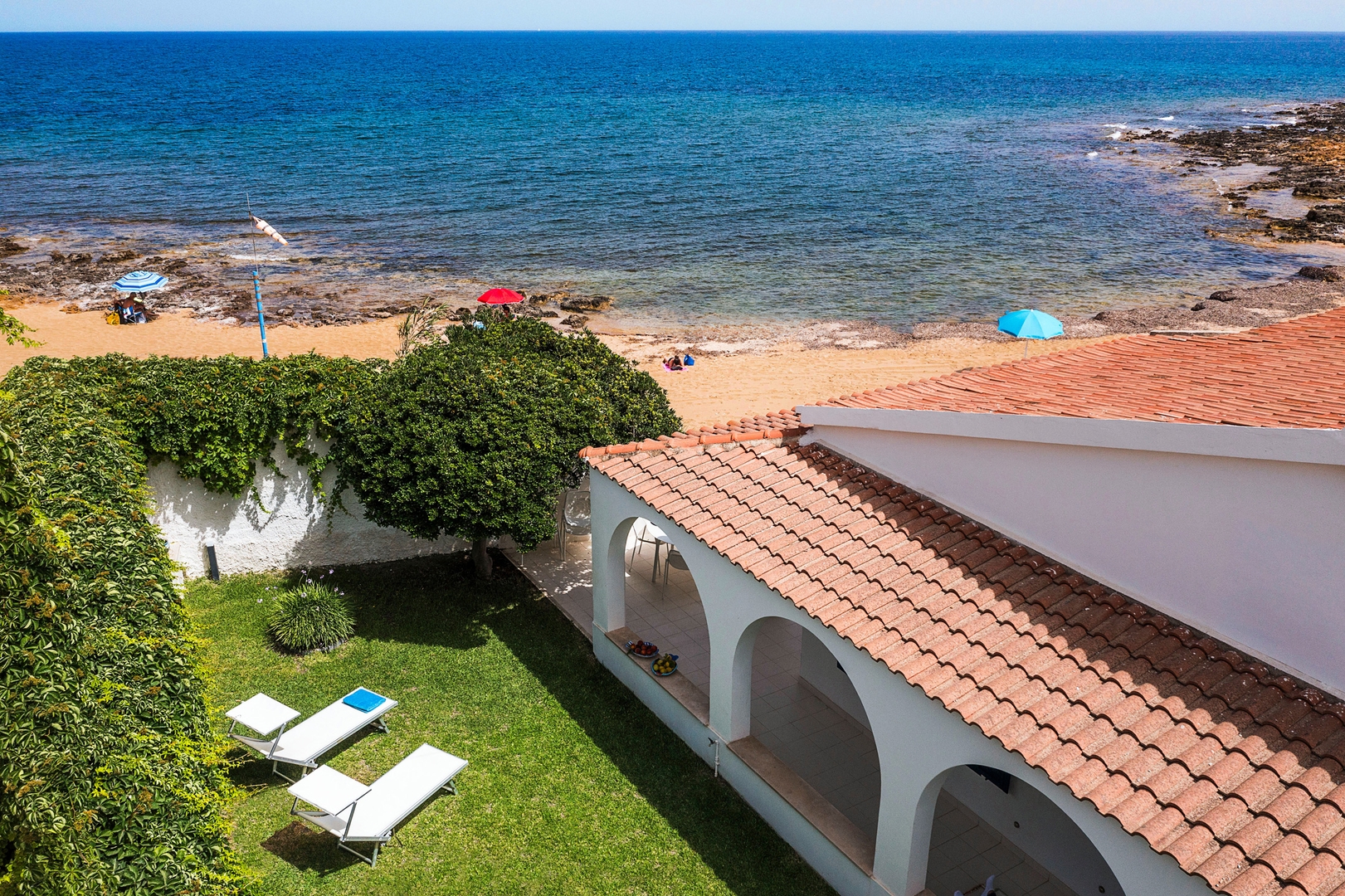 Villa Fresca - sea front villa 31 Villas in Italy