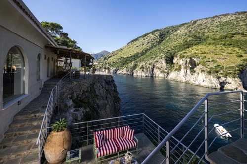Isola del Poeta, Private Island with Pool & Chef 51 Villas in Italy