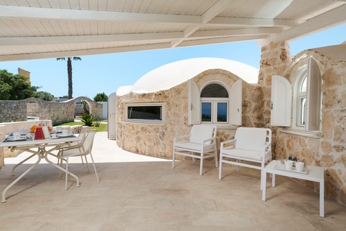Villa Catrice - Seafront villa with private pool 33 Villas in Italy