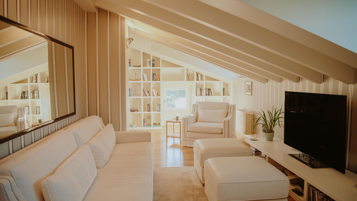 Villa Acquabella with lake views and pool 18 Villas in Italy