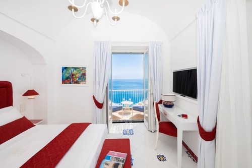 Villa Dani - Sea-facing villa with two pools 18 Villas in Italy