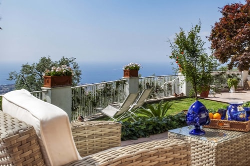 Casa Le Onde, with private terrace, shared pool 19 Villas in Italy