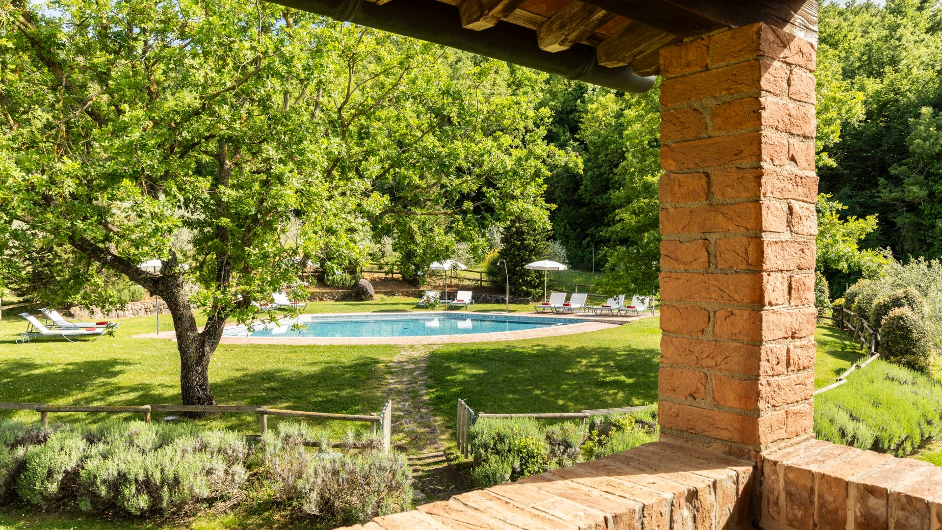 Podere Pulciano - Historic Tuscan farmhouse with pool 59 Villas in Italy