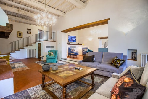 Villa Gaiole – Tuscan Estate with Pool & Spa 7 Villas in Italy
