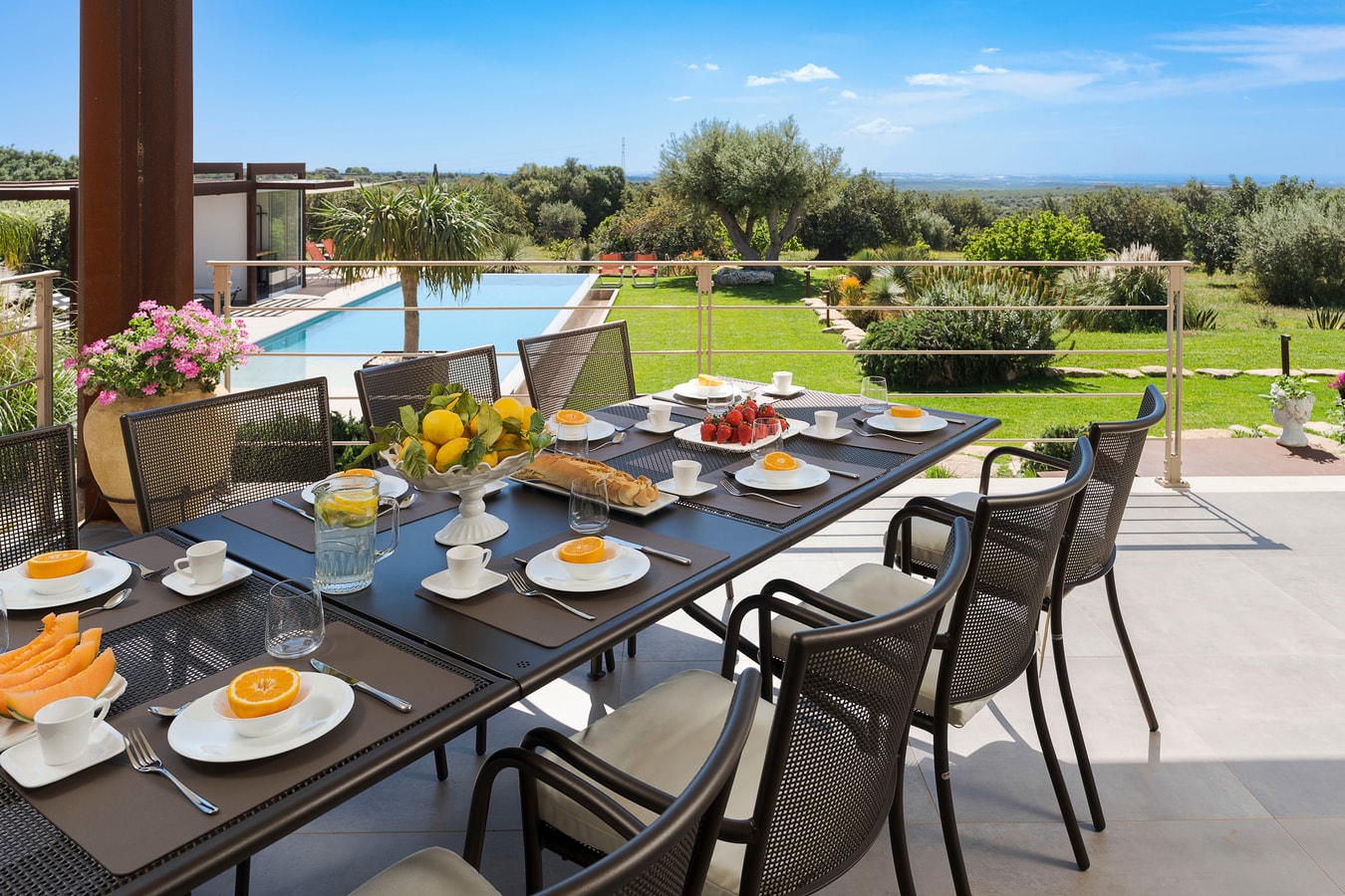 Tenuta Del Sole, elegant Sicilian estate 8 Italian Breaks