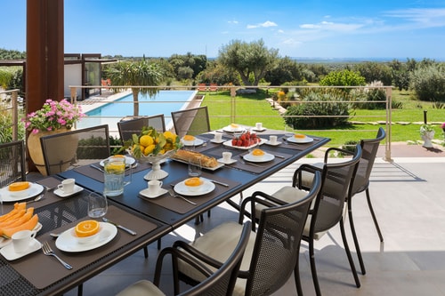 Tenuta Del Sole, elegant Sicilian estate 8 Italian Breaks