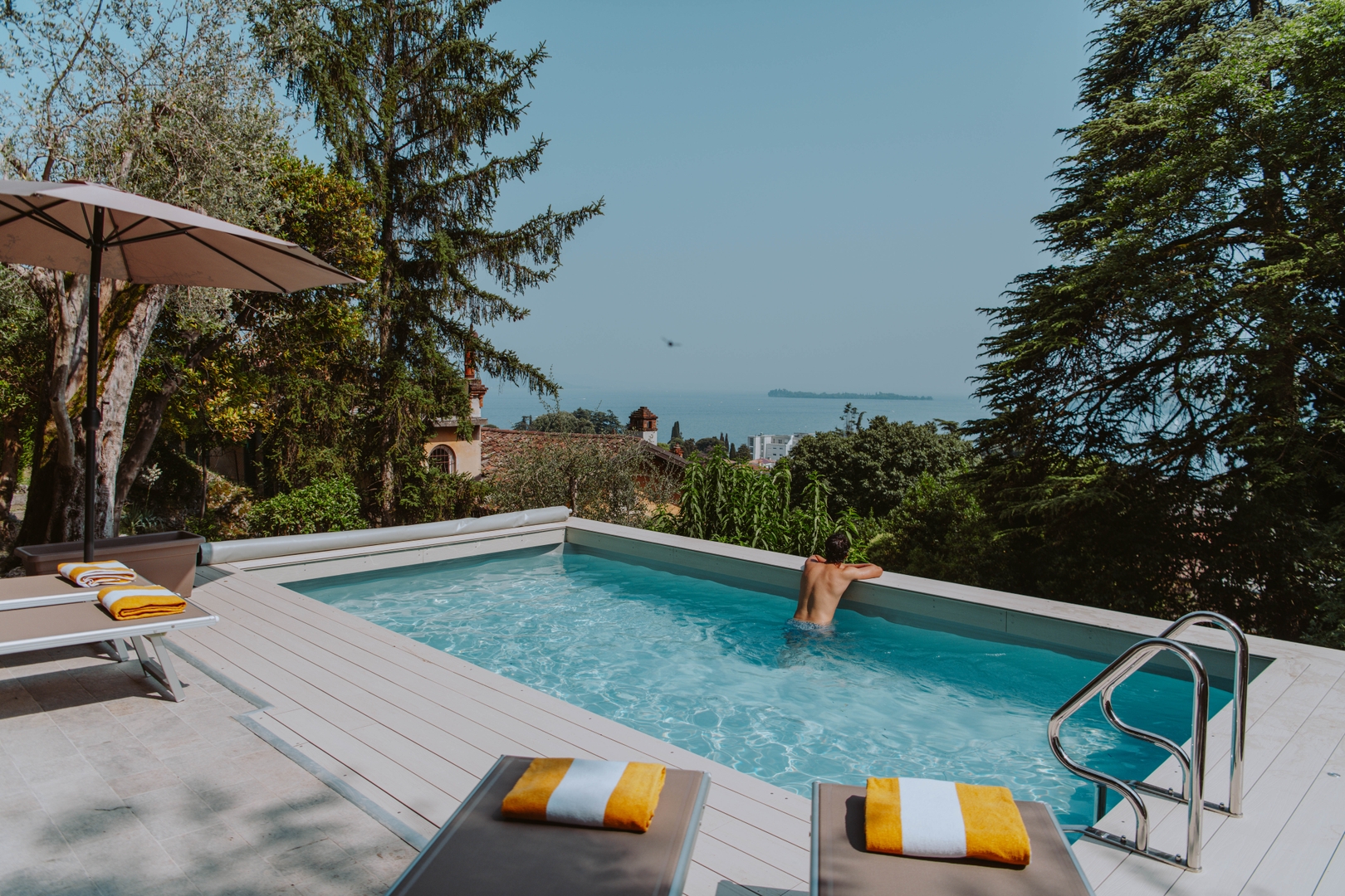 Villa Cadenza - Private villa with lake views 0 Villas in Italy