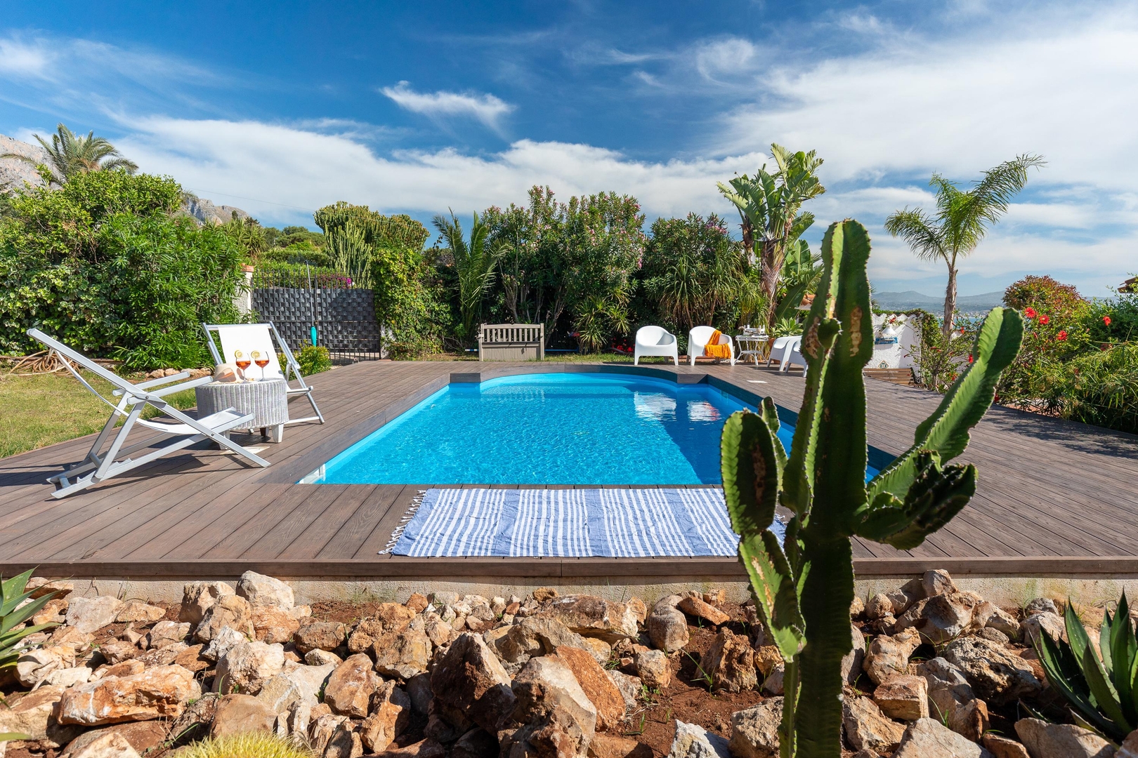 Villa Fior di Loto – Palermo Area 25 Villas in Italy