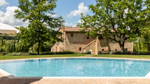 Podere Pulciano - Historic Tuscan farmhouse with pool 1 Italian Breaks