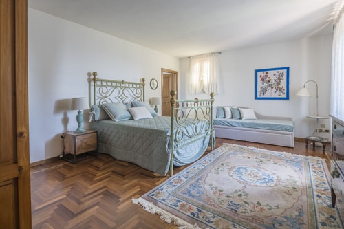 Villa Lavinia, with private pool, spa and gym 34 Villas in Italy