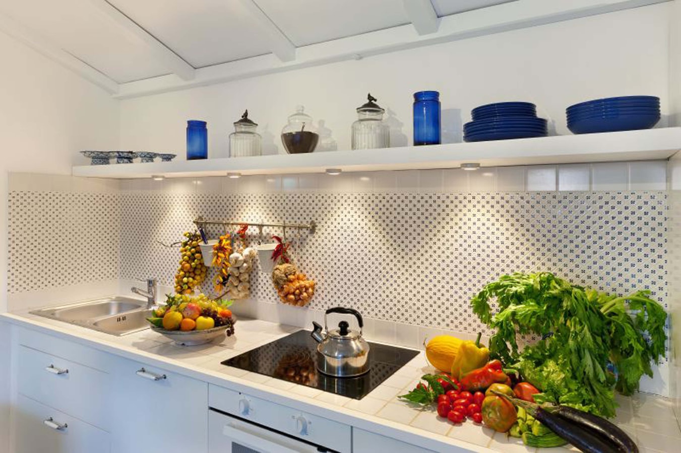 Casa Le Onde, with private terrace, shared pool 6 Villas in Italy