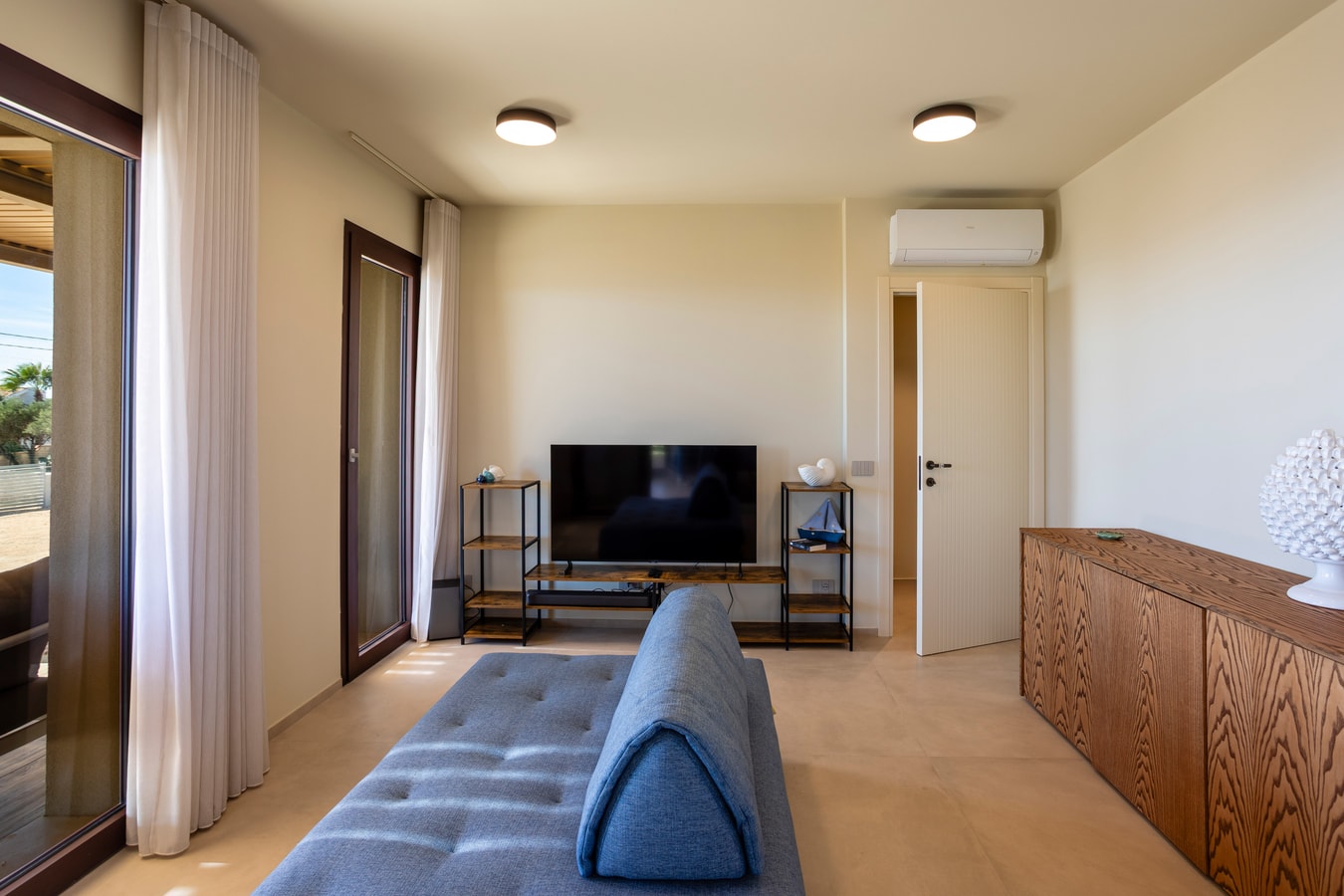 Villa Smeralda, Seafront Villa With Pool 17 Villas in Italy