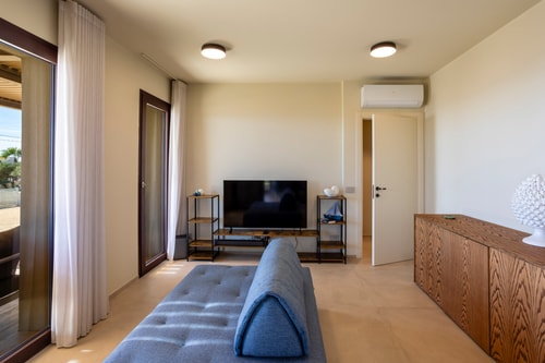 Villa Smeralda, Seafront Villa With Pool 17 Villas in Italy