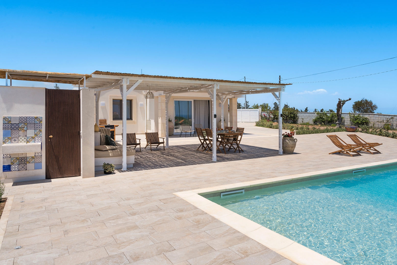 Villa Pachino - modern villa with pool 3 Villas in Italy