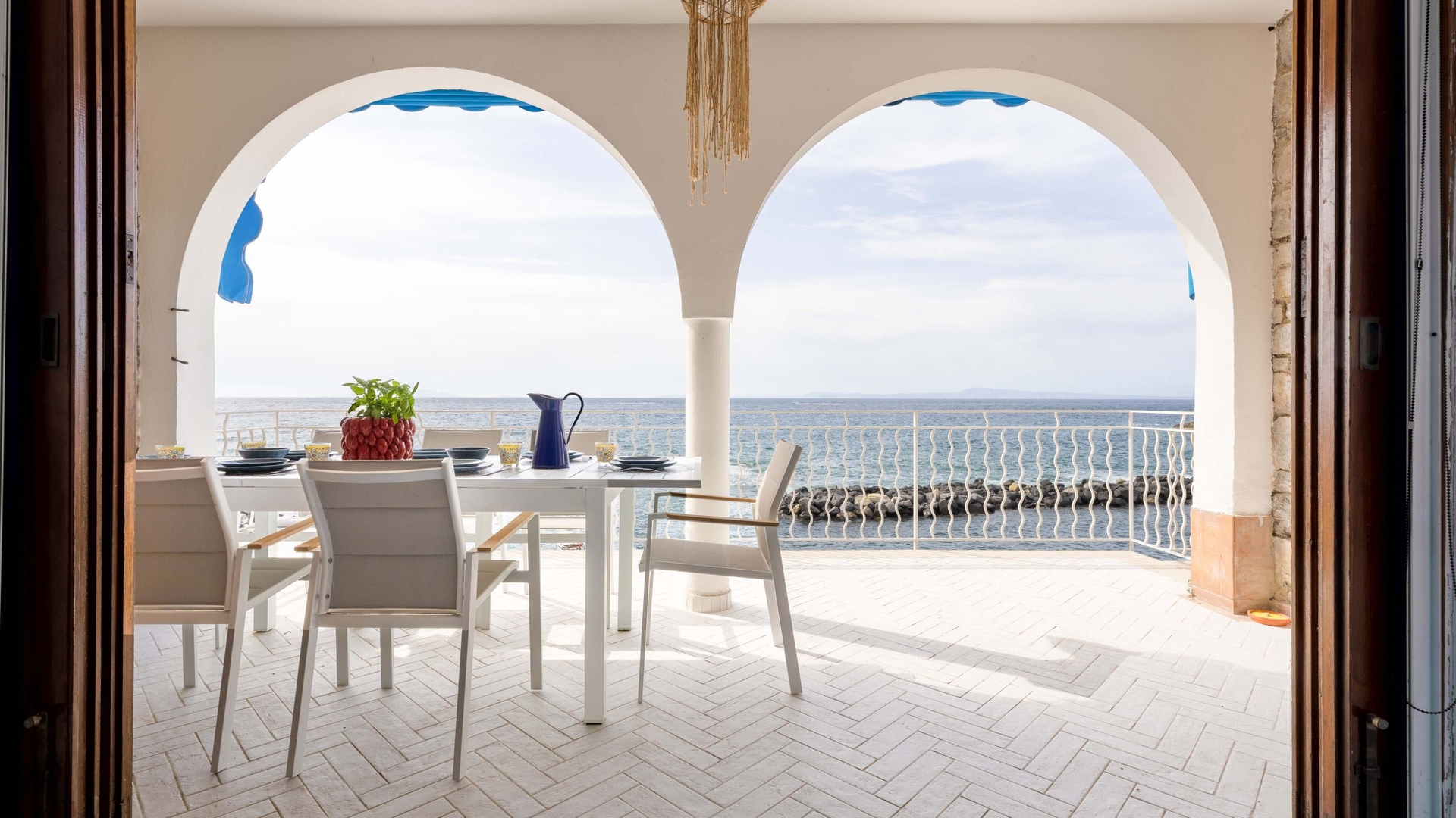 Casa Di Marcia, seafront with dipping pool 14 Villas in Italy