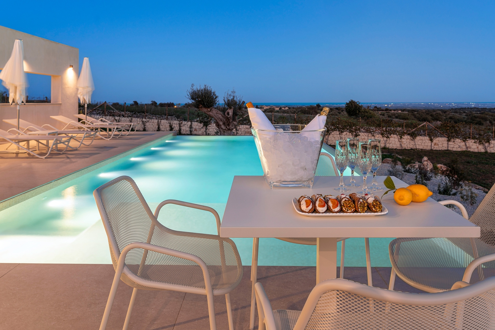 Villa Angelo - Elegant private villa with pool 3 Villas in Italy
