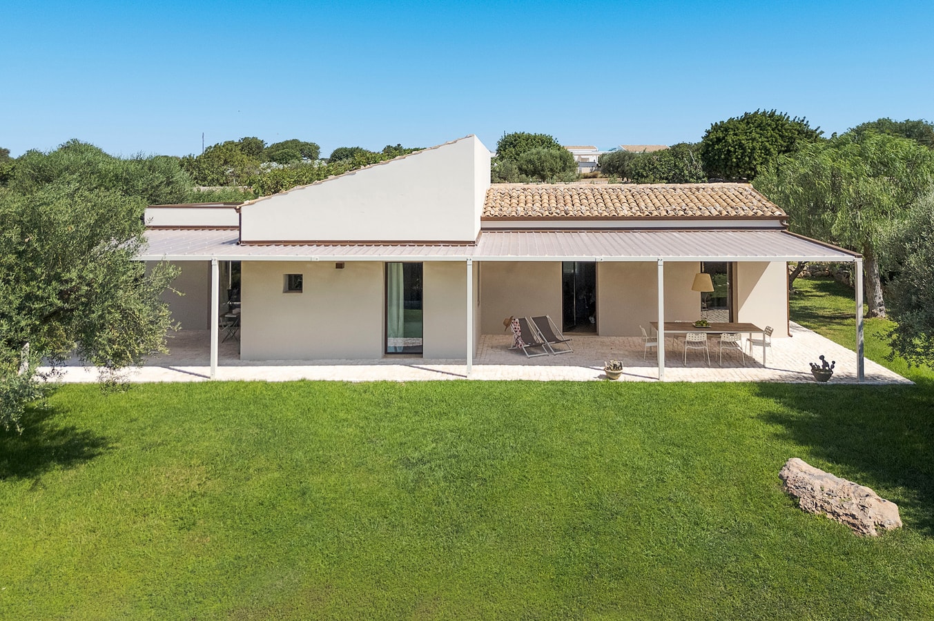 Casa Carol (Bianco) - Villa with shared pool 3 Villas in Italy