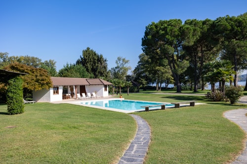 Villa Elegante 51 Villas in Italy