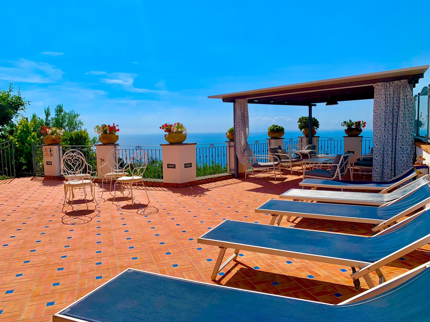 Casa Neroli- Coastal Villa with Pool near Sorrento 0 Villas in Italy