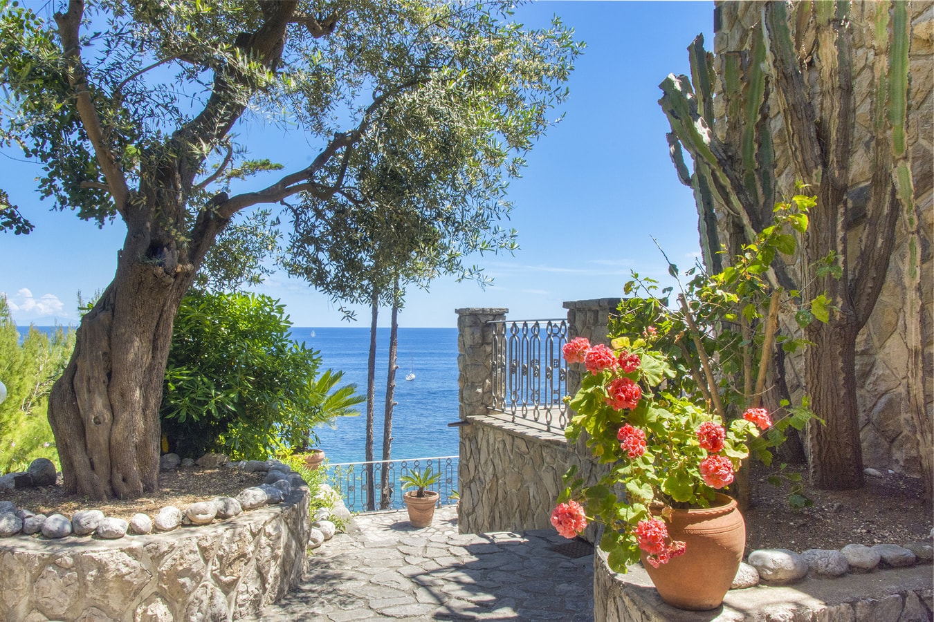 Casa Vespucci, Apartment Ideal for Couples 15 Villas in Italy
