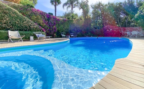 Casa Le Onde, with private terrace, shared pool 2 Villas in Italy