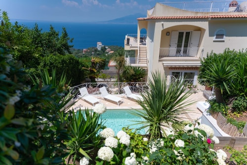 Villa Carlotta, with private pool and sea views 40 Villas in Italy