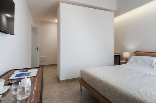 Villa Nivura, Minimalist Elegance Amid the Olive Groves 32 Villas in Italy