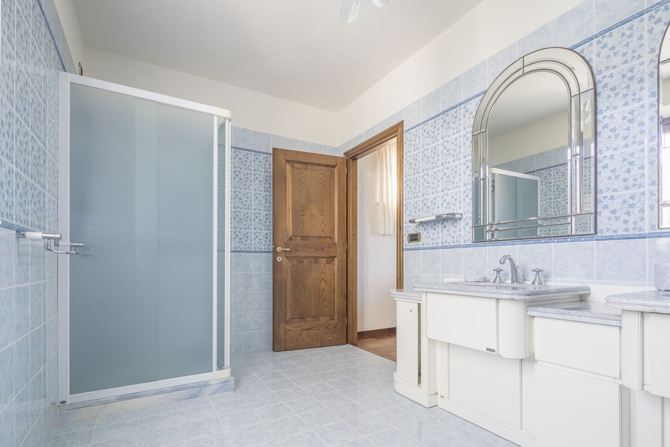 Villa Lavinia, with private pool, spa and gym 47 Villas in Italy