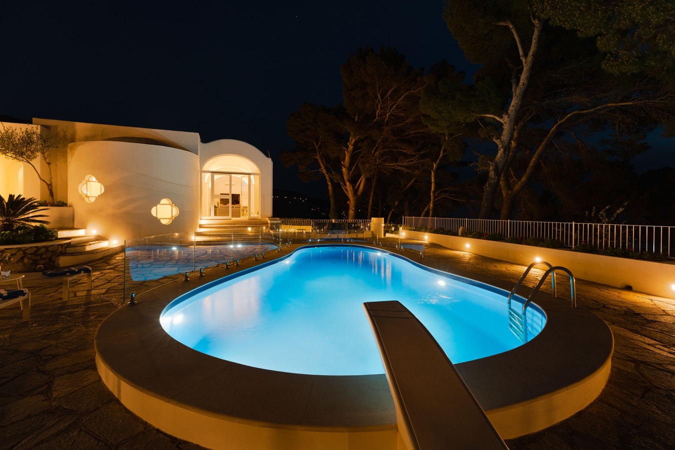 Villa Vento Blu, Exclusive Luxury in Capri 18 Villas in Italy