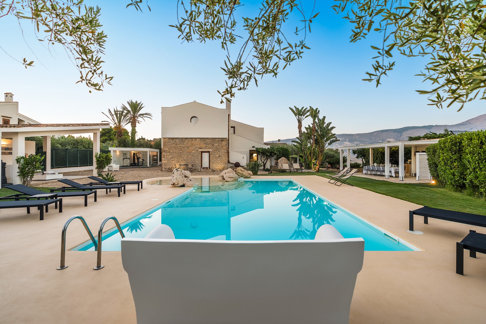 Villa Rega - Private villa with pool in Sicily 76 Villas in Italy