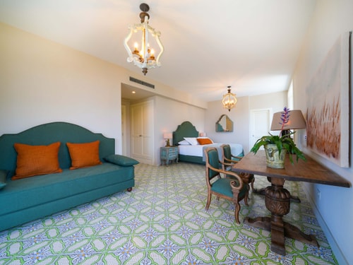 Villa Riggiola, Historic Villa with Sea Views 24 Villas in Italy