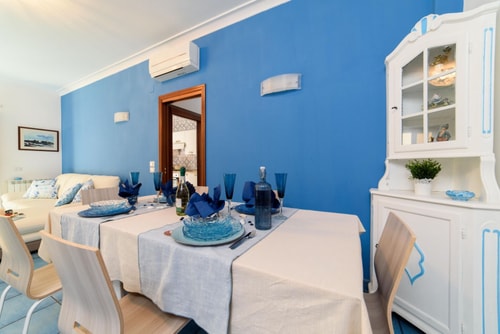 Casa Surriento, Family Apartment with Shared Pool 8 Villas in Italy