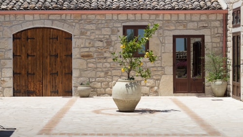 Villa Vista Serena, Traditional Estate in Rural Modica 40 Villas in Italy