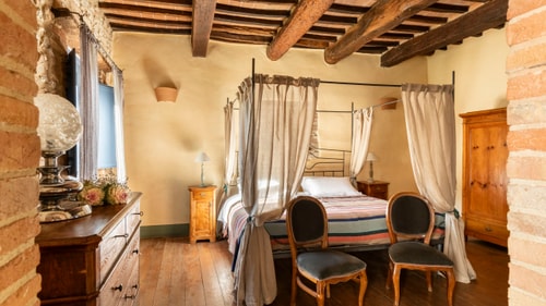 Podere Pulciano - Historic Tuscan farmhouse with pool 44 Italian Breaks