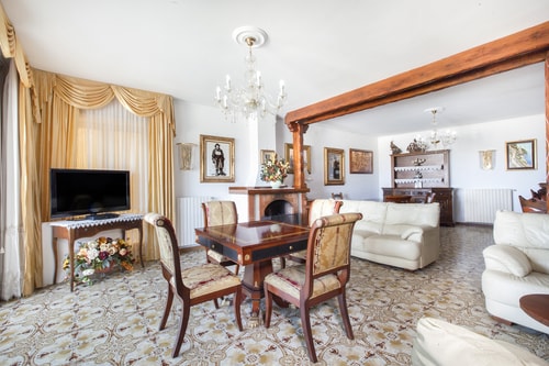 Villa Bionda, with sea views and private pool 15 Villas in Italy