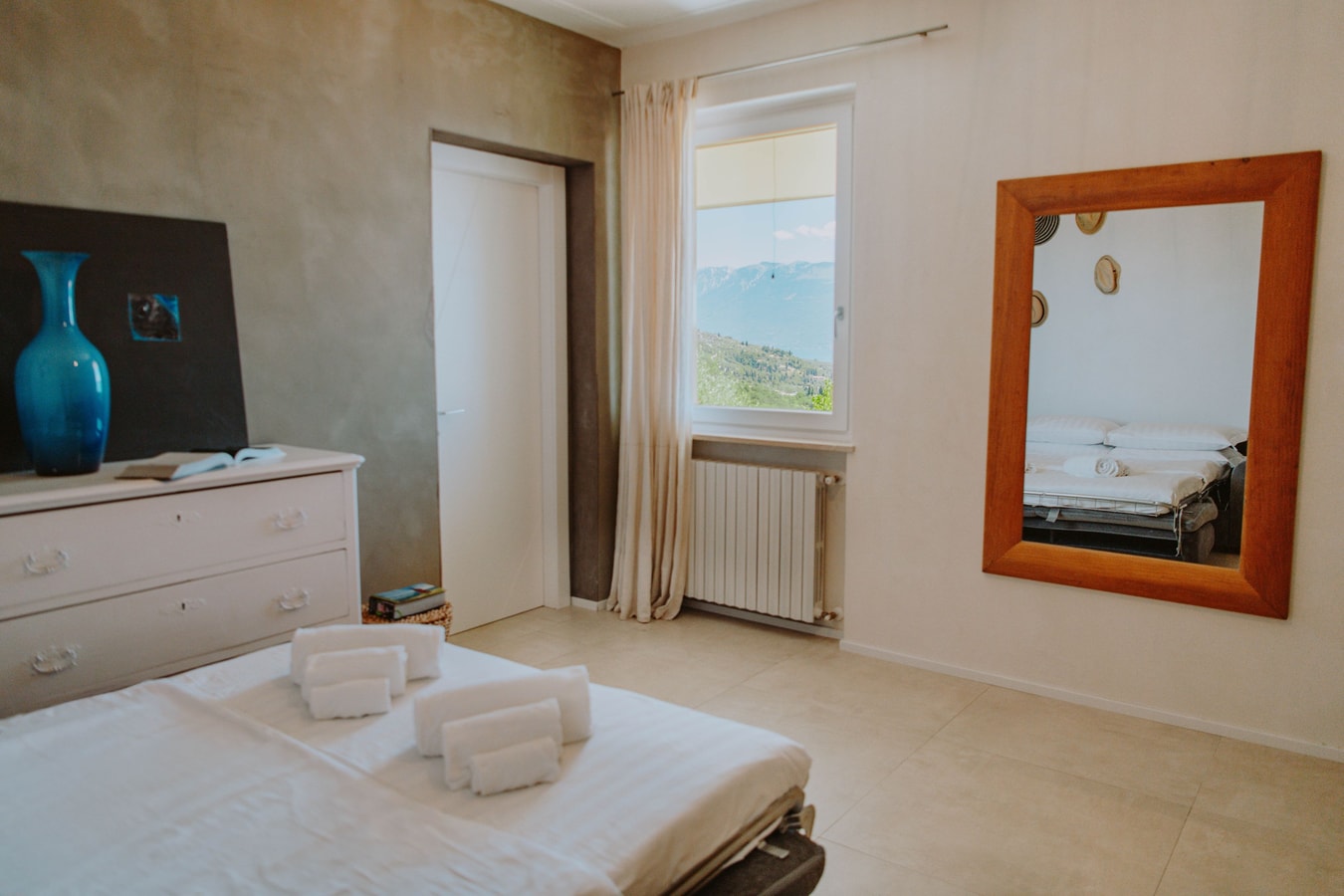 Villa Donita - Lakeside villa with pool 21 Villas in Italy