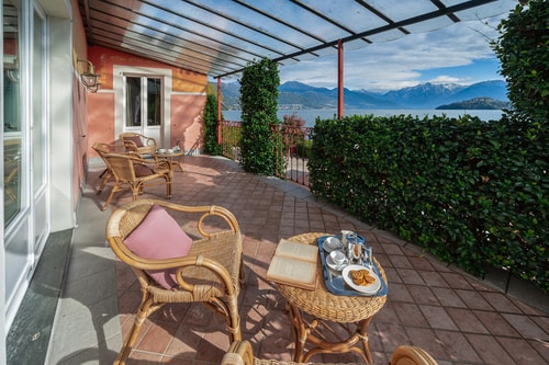 Villa Dia, Lakeside Luxury Retreat 5 Villas in Italy