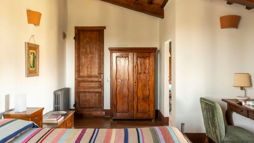 Podere Pulciano - Historic Tuscan farmhouse with pool 22 Italian Breaks