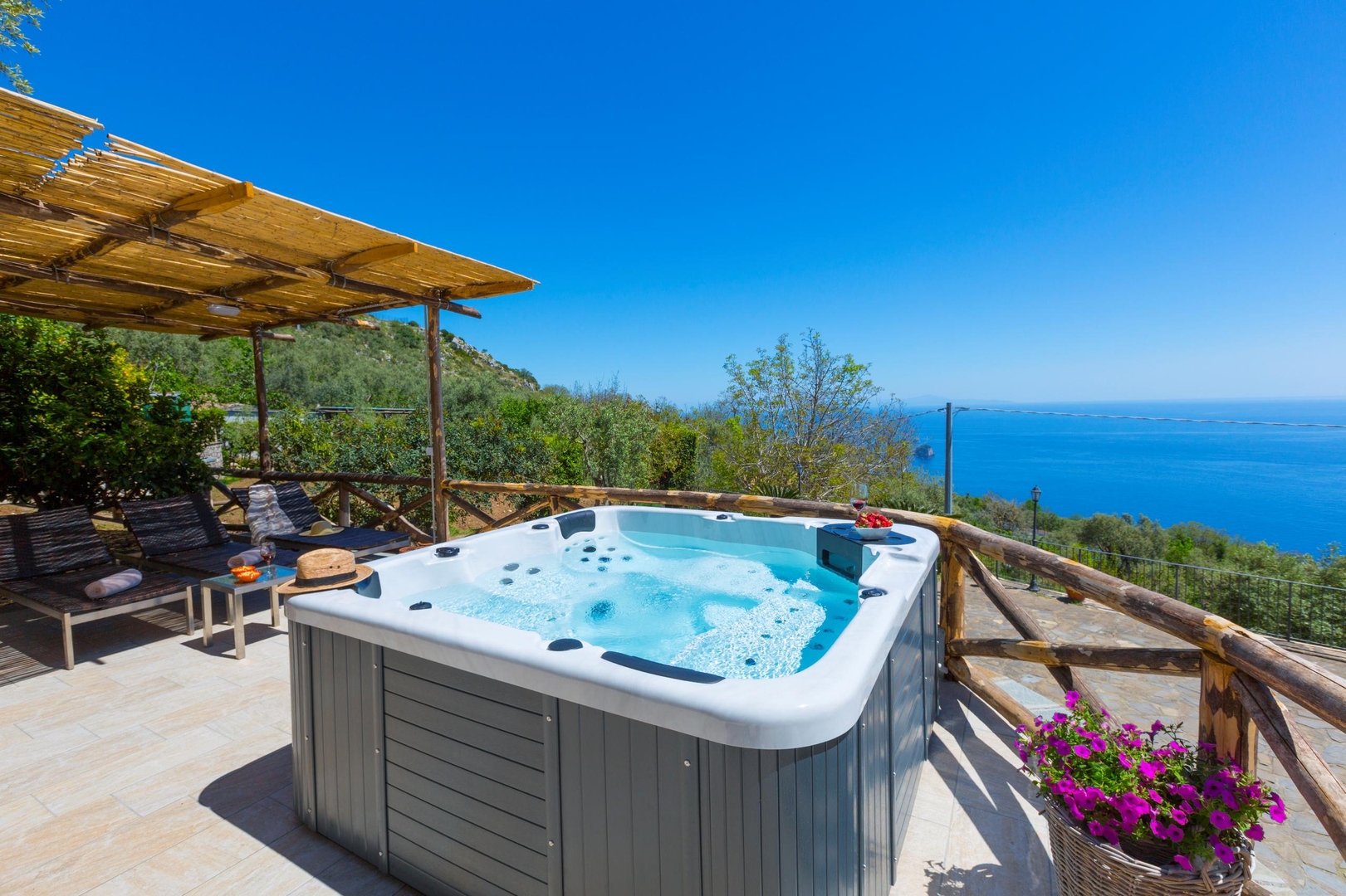 Casa dei Limoni - peaceful retreat with sea views 2 Villas in Italy