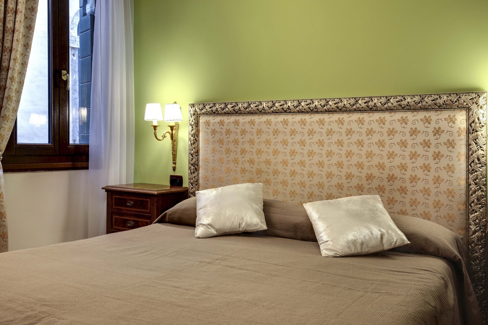 Sospiri Suite - San Marco 17 Villas in Italy