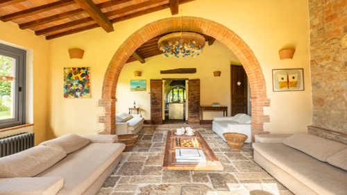 Podere Pulciano - Historic Tuscan farmhouse with pool 14 Italian Breaks