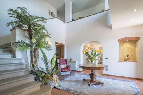 Villa Lavinia, with private pool, spa and gym 6 Villas in Italy