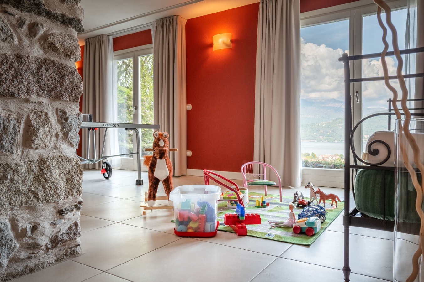 Villa Alvino, large family villa by the lake 44 The Prestige Villa Collection