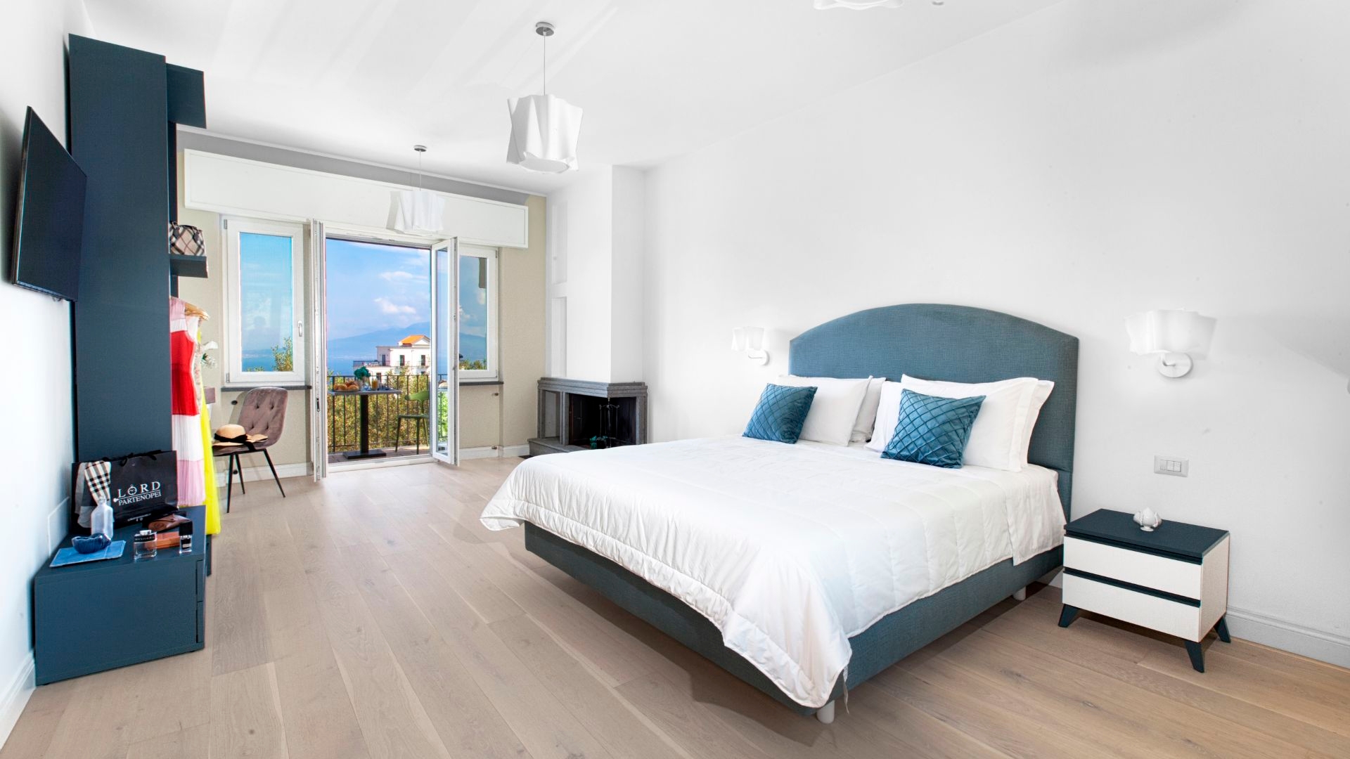 Villa Priora with shared pool 26 Villas in Italy