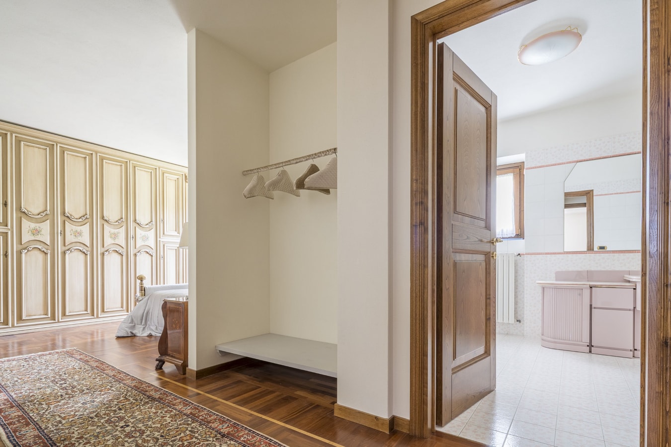 Villa Lavinia, with private pool, spa and gym 32 Villas in Italy