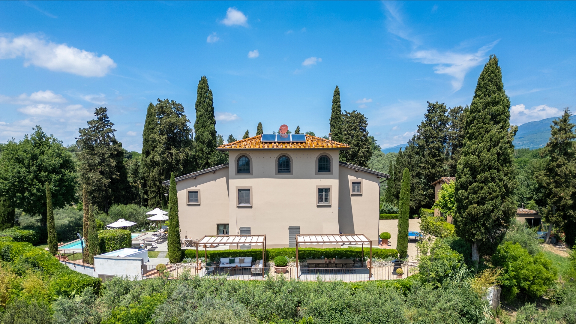 Villa Guardia - Terranuova Bracciolini 32 Villas in Italy