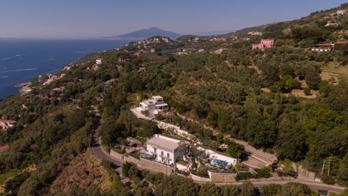 Villa Baia Serena, Panorama with Private Pool 48 Villas in Italy
