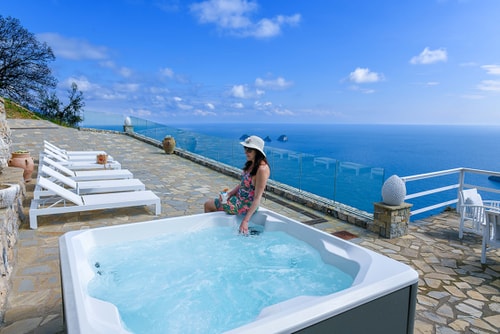 Villa Silenzio, Secluded Retreat with Sea Views 1 Villas in Italy