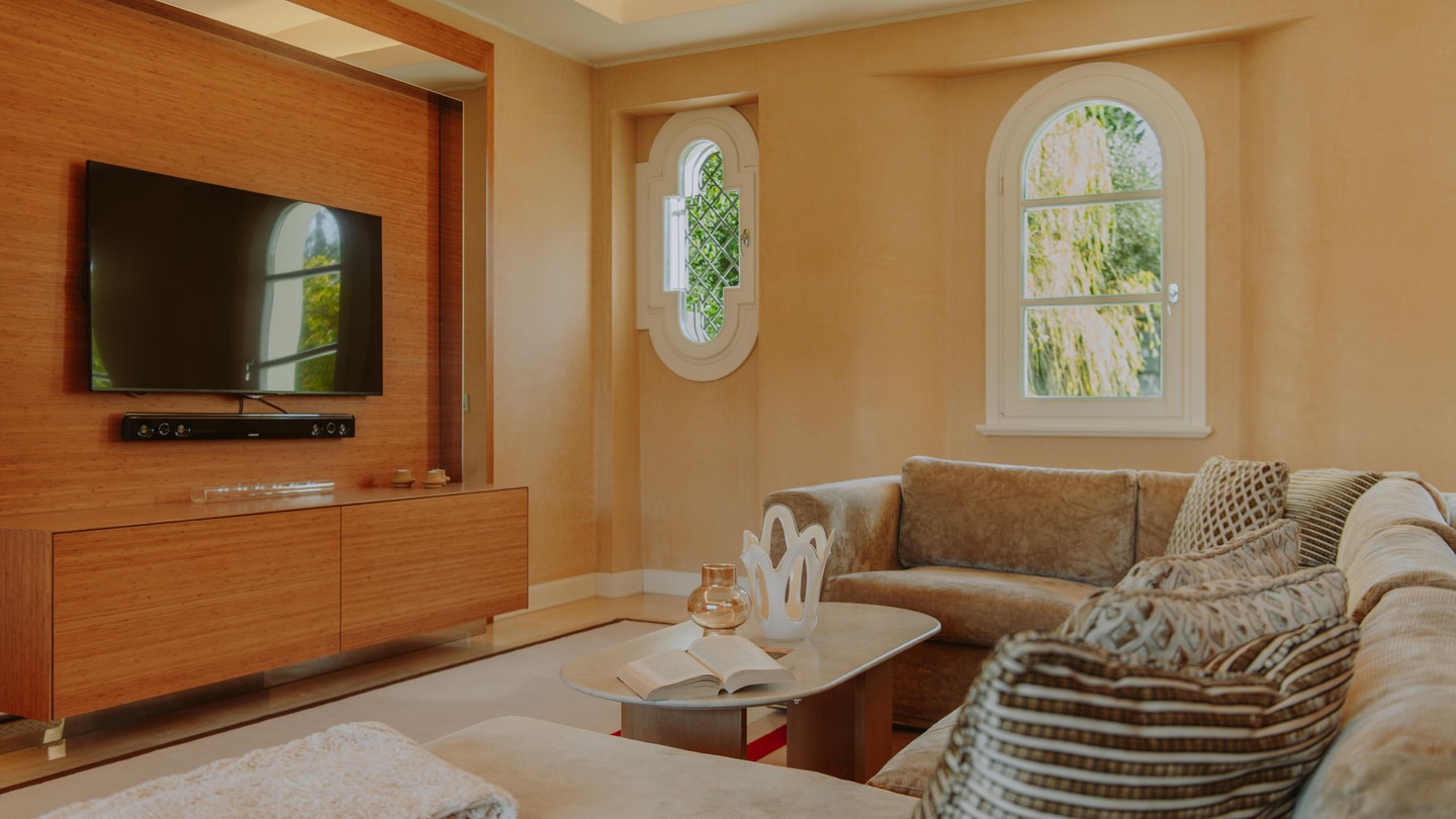 Villa Acquabella with lake views and pool 9 Villas in Italy